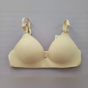 PINK Wear Everywhere Push-Up Bra SIZE 32B Marzipan